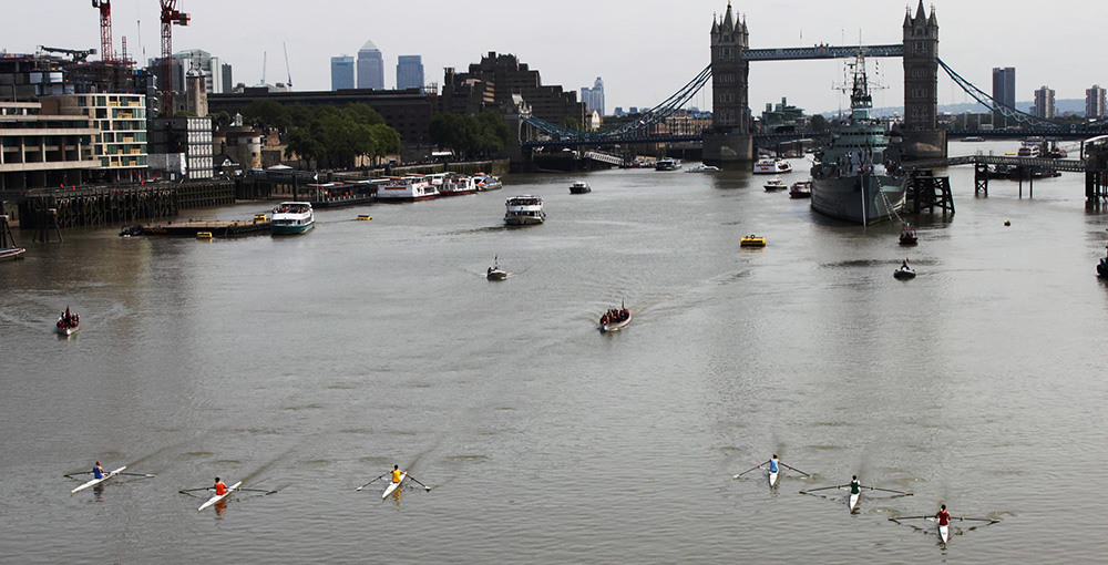 Watermen apprentices competing in the Doggett's Race